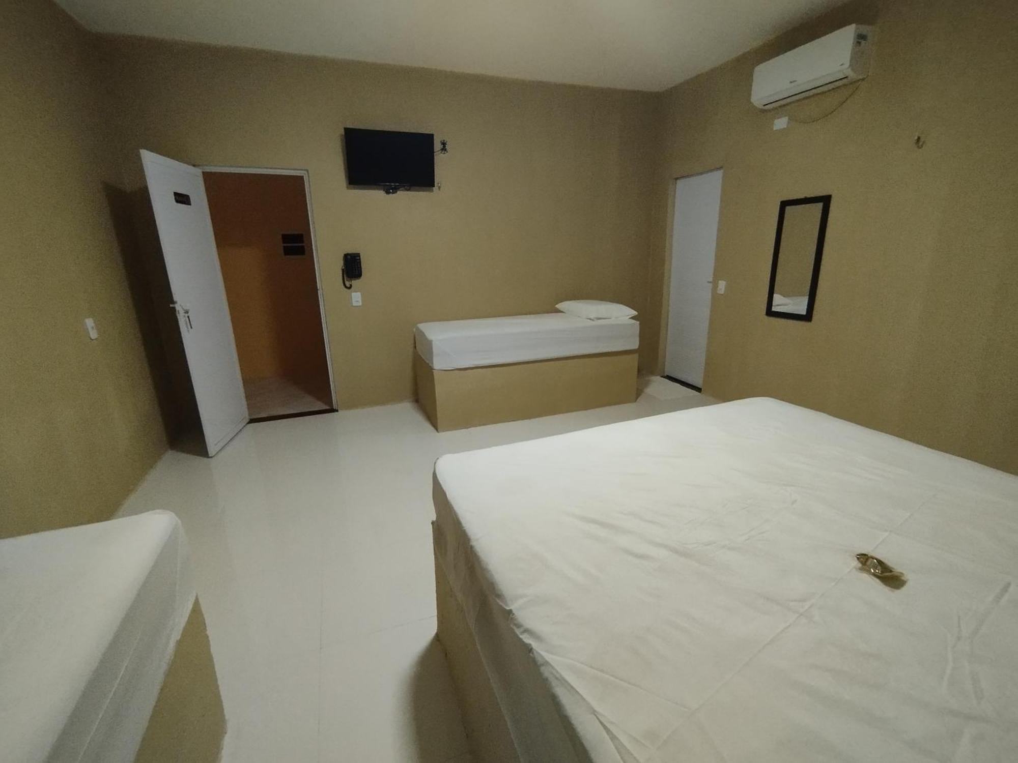 Karajas Hotel Quixeramobim Luaran gambar